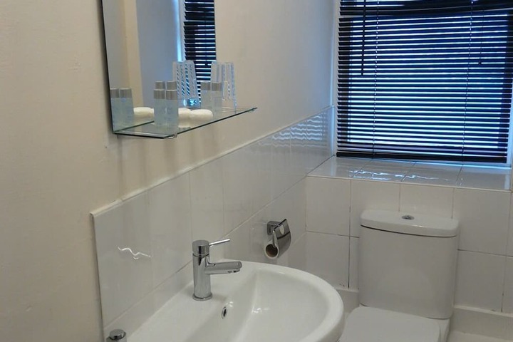 Room 15 of 27