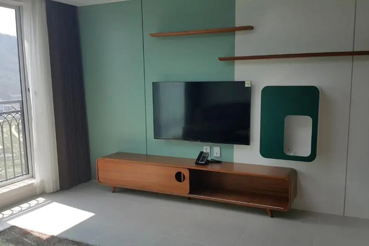 Room 3 of 10