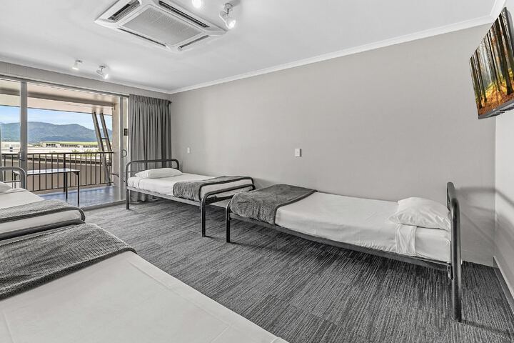 Room 22 of 71