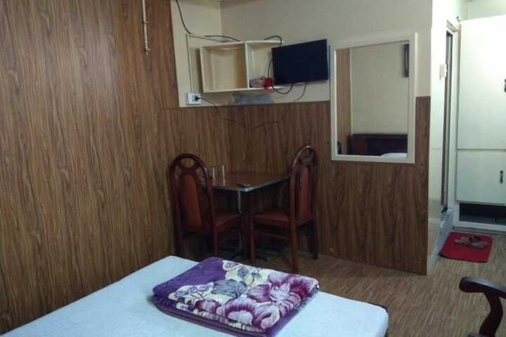 Room 12 of 23