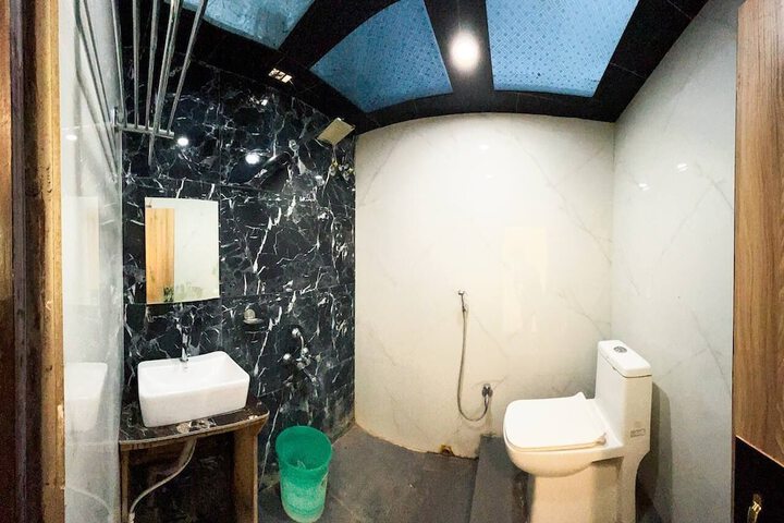 Room 48 of 125
