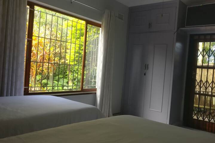 Room 3 of 52