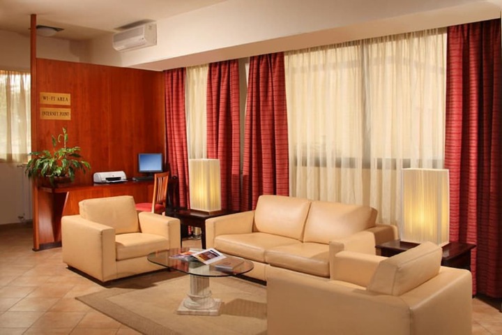 Hotel Entry