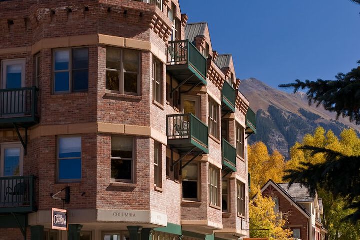 Hotel 261 of 279