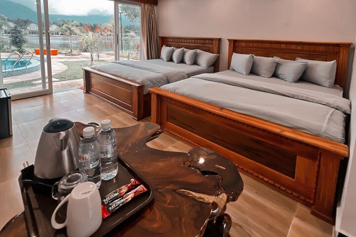 Room 8 of 18