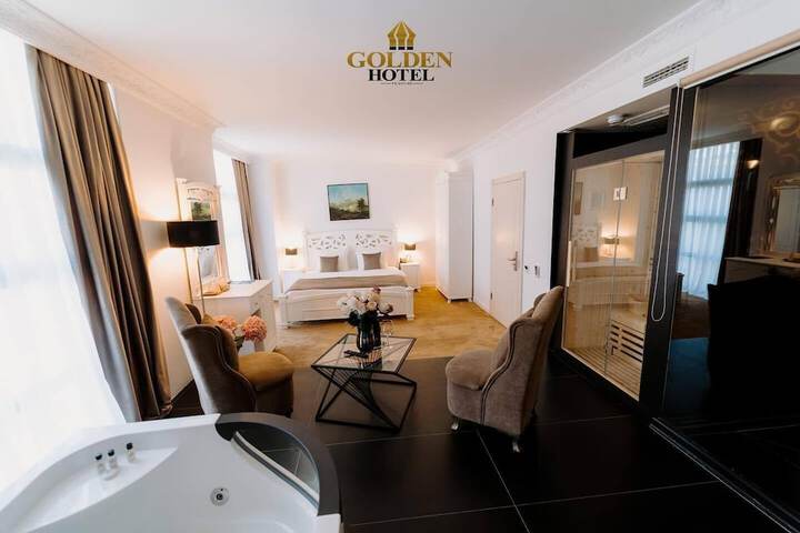 Room 5 of 21