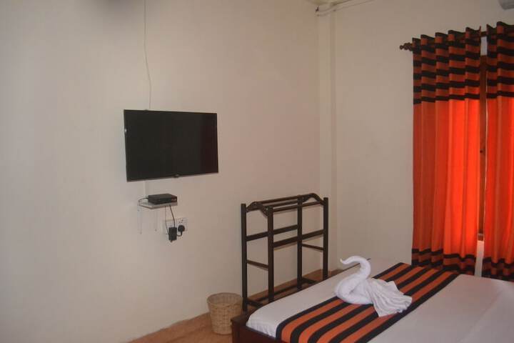 Room 7 of 40
