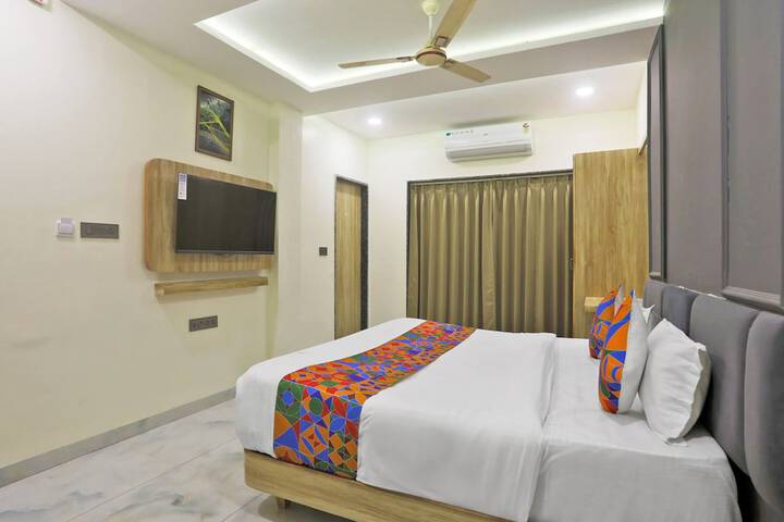 Room 8 of 29