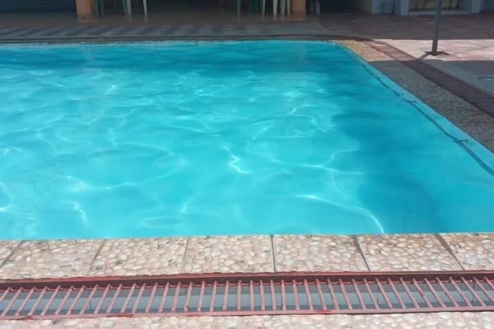 Pool 30 of 60