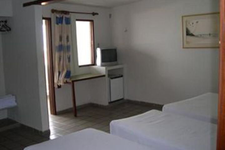 Room 5 of 14