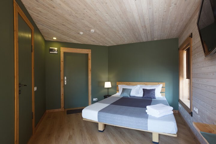 Room 3 of 6