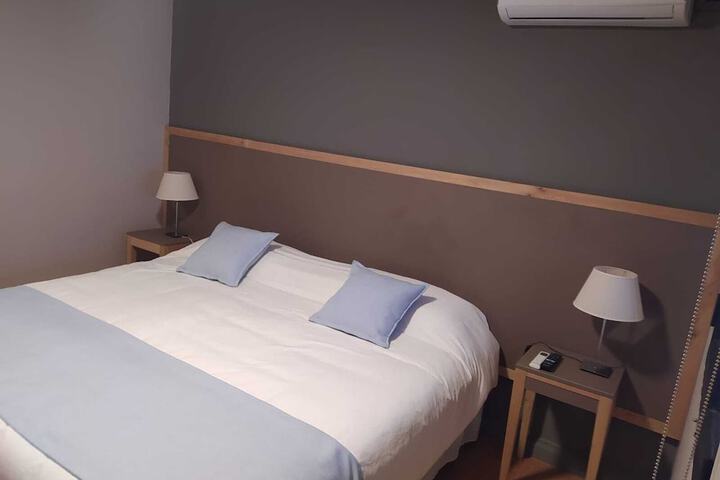 Room 4 of 6