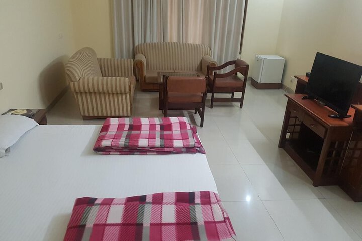 Room 9 of 30