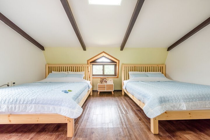 Room 8 of 79