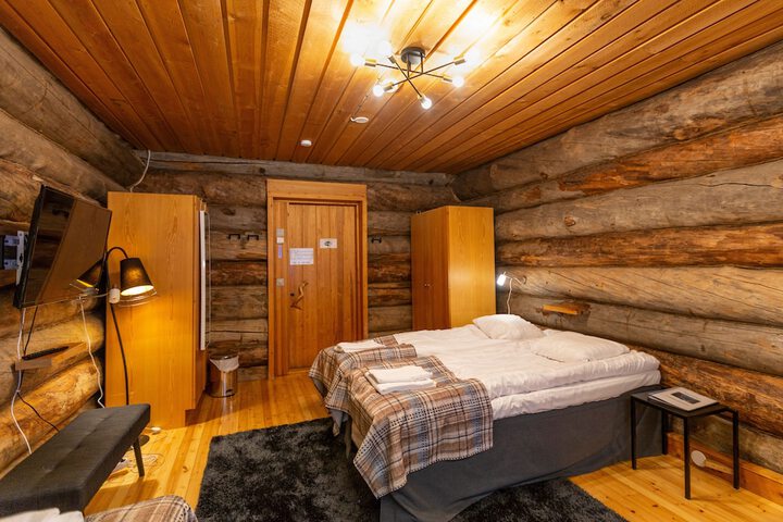 Room 17 of 71