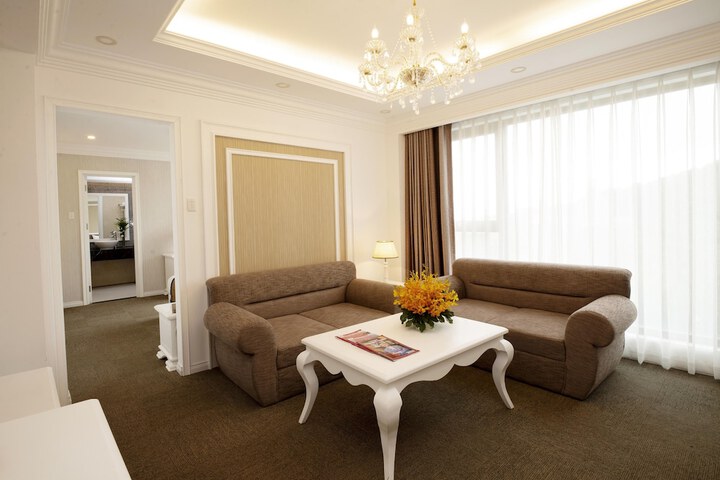 Room 18 of 43
