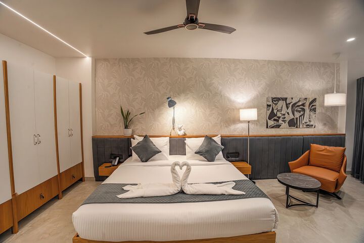Room 52 of 100