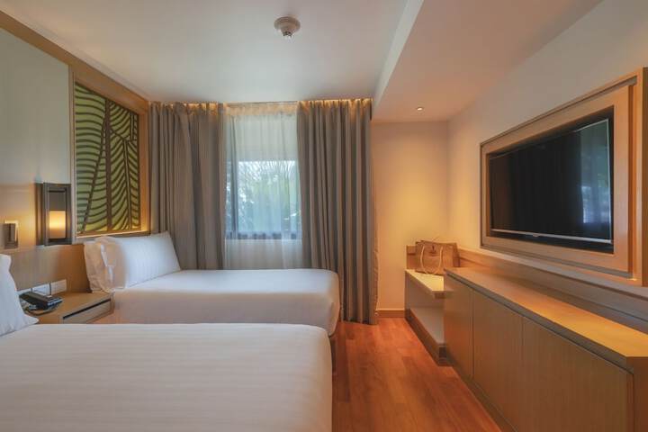 Room 14 of 137