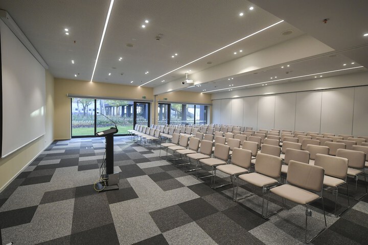 Ballroom/Hall 65 of 80