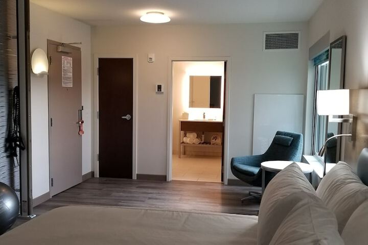 Room 8 of 79