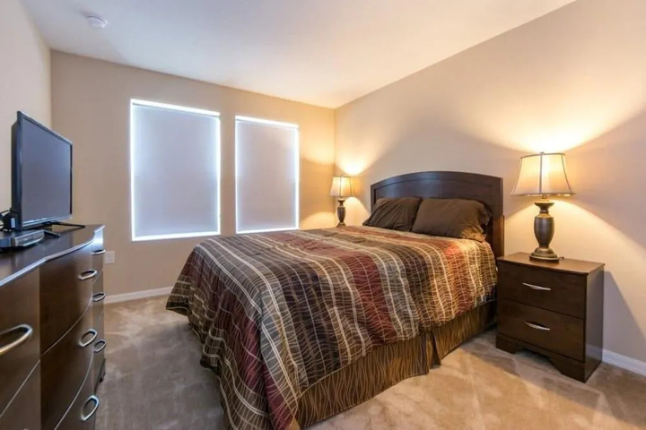 Room 2 of 23