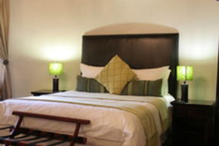 Room 25 of 118