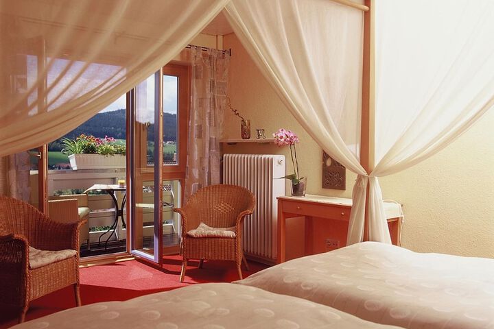 Room 2 of 45