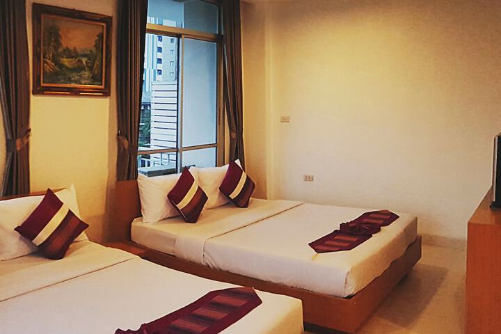 Room 5 of 35