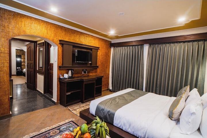 Room 9 of 44