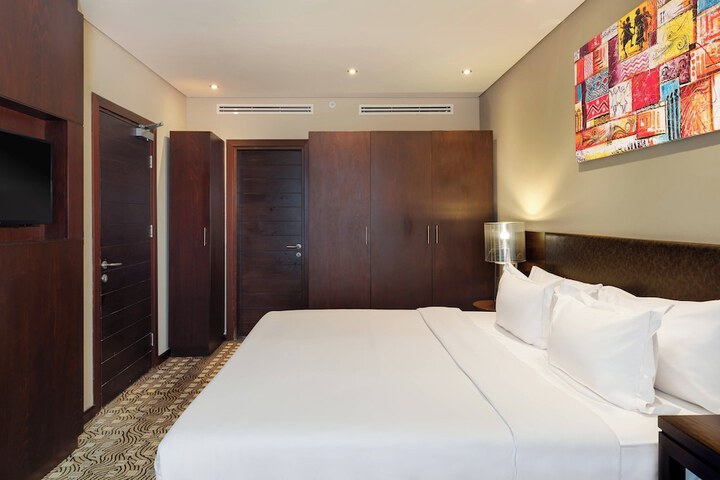 Room 16 of 41