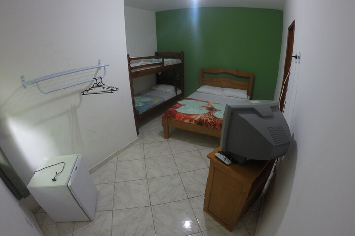 Room 4 of 11