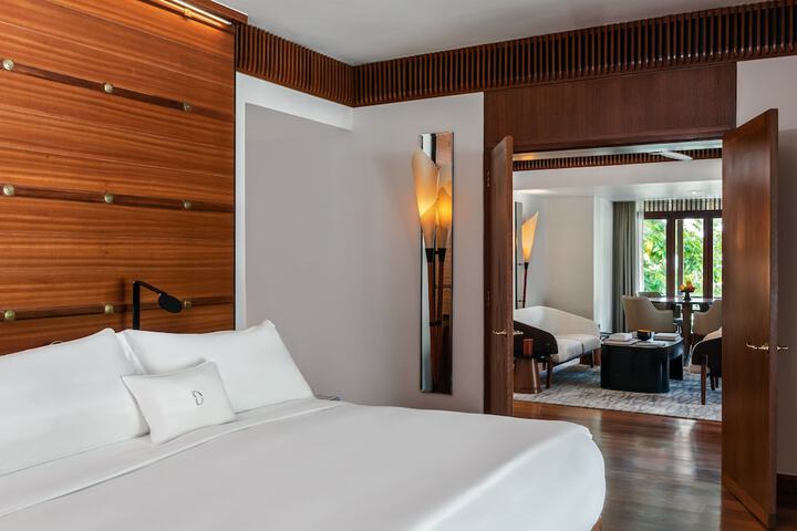 Room 20 of 102