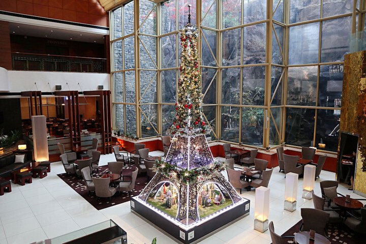 Hotel Lobby
