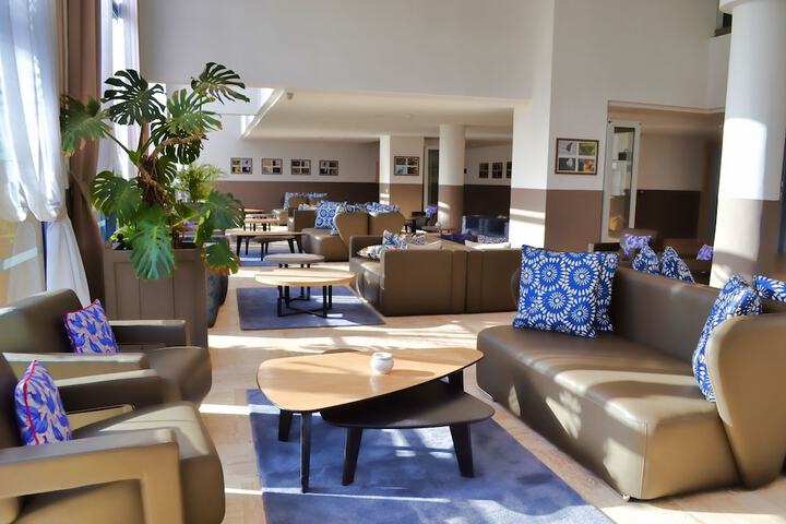 Lobby Entry