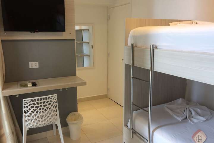 Room 13 of 117
