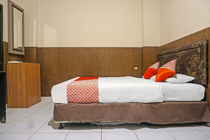 Room 14 of 24