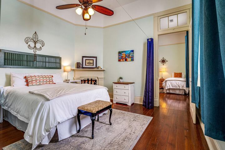 Room 28 of 39