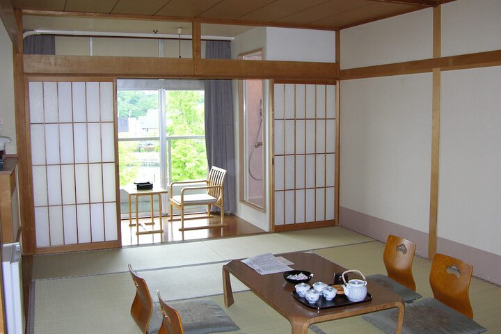 Room 3 of 30