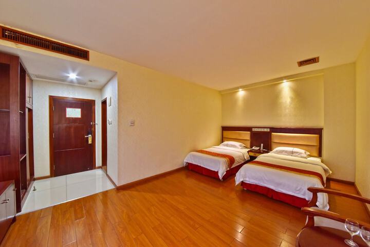 Room 7 of 46