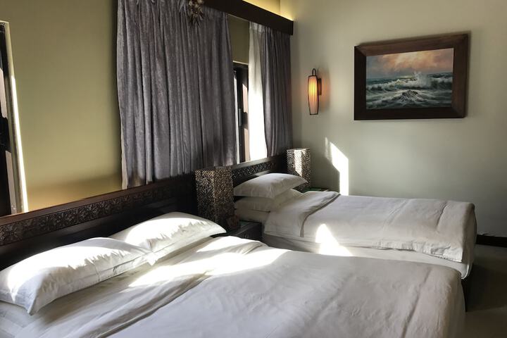 Room 19 of 42