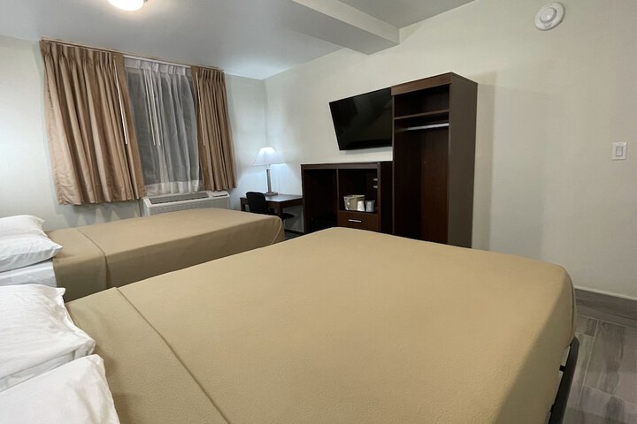 Deluxe Double Room (7 of 10)