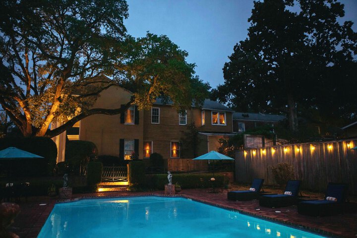 Pool 74 of 153
