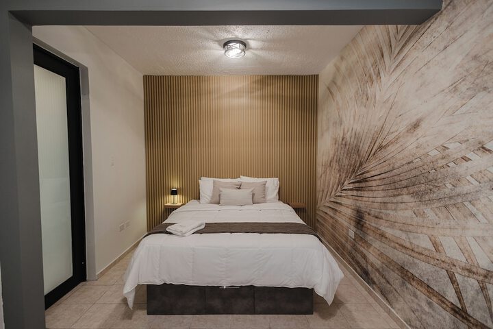 Room 14 of 34