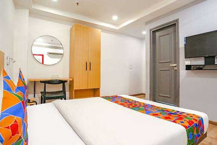 Room 20 of 37