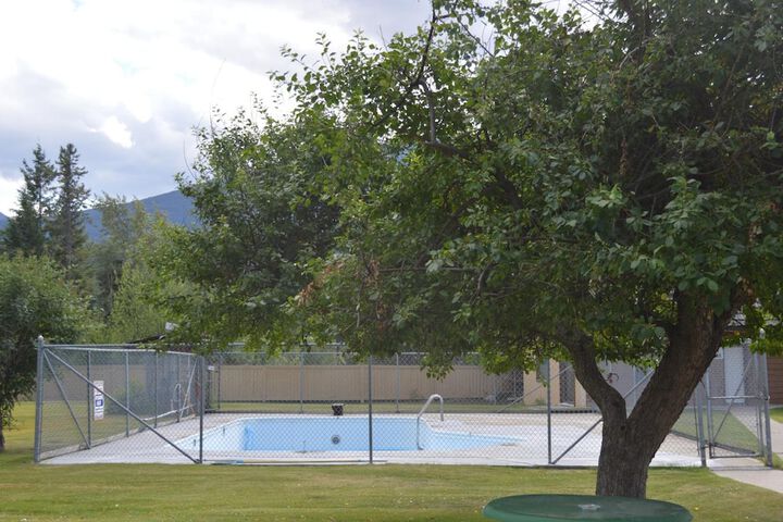 Pool 36 of 56