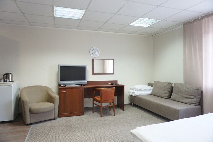 Room 16 of 121