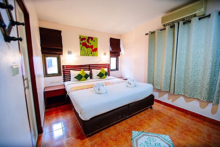 Room 15 of 78