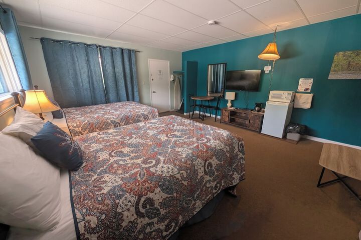 Room 6 of 34