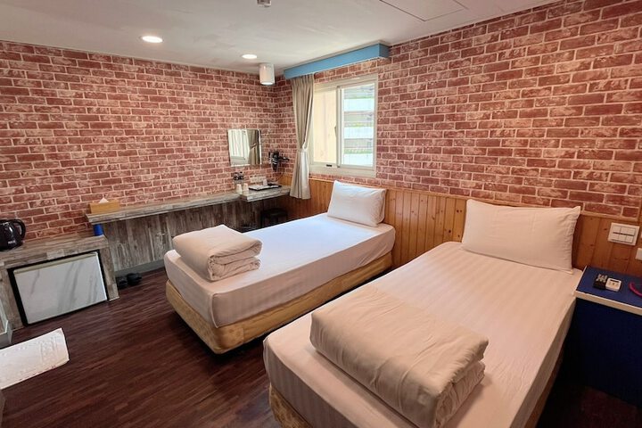 Room 22 of 32