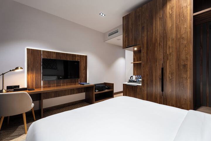 Room 11 of 55